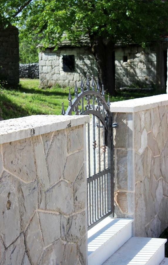 Stone Cottage Aria Velika Čista エクステリア 写真