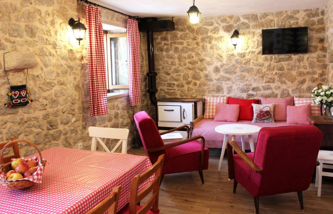 Stone Cottage Aria Velika Čista エクステリア 写真