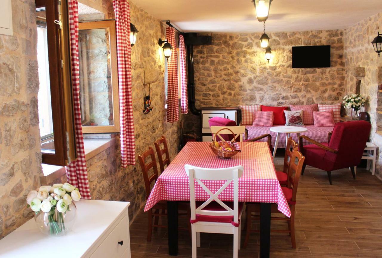 Stone Cottage Aria Velika Čista エクステリア 写真